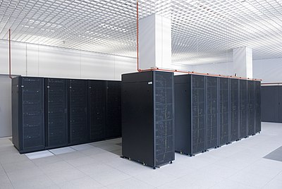 https://upload.wikimedia.org/wikipedia/commons/thumb/f/f9/UPM-CeSViMa-SupercomputadorMagerit.jpg/400px-UPM-CeSViMa-SupercomputadorMagerit.jpg